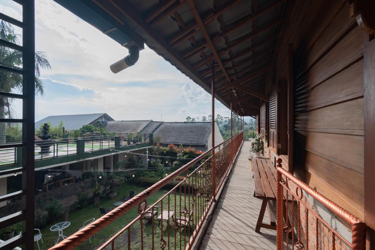 Samakta Guest House Лембанг Екстериор снимка